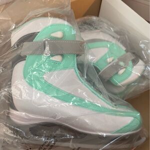 Woman’s ice skates